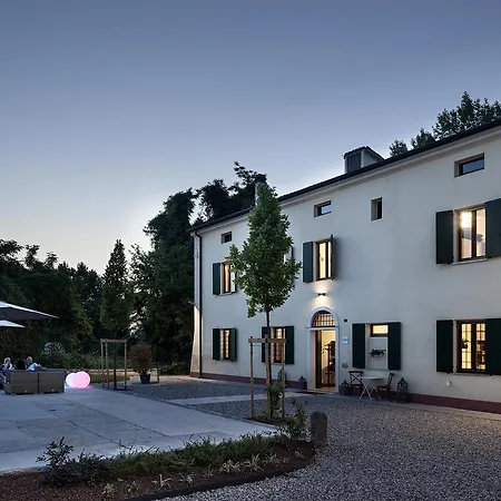 Cascina La Goliarda Hostel